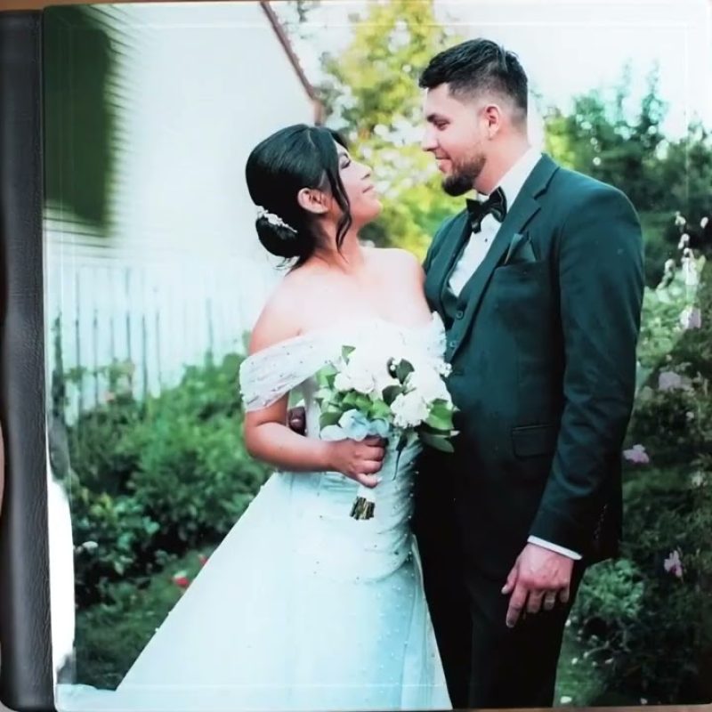 Video Thumbnail: Wedding Album - Crystal Cover Leather Back Cover 8x8 - Thick Page